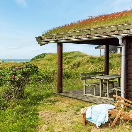 2 Bedroom Lovely In بيت للعطل