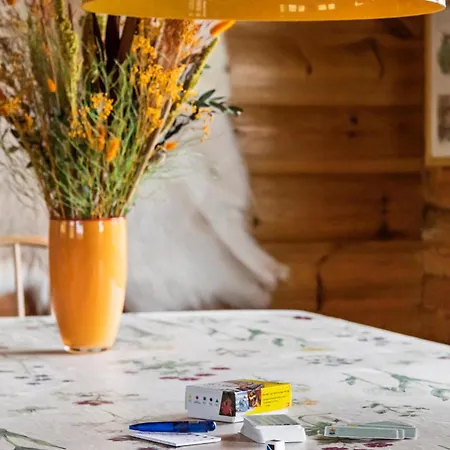 2 Bedroom Lovely In *